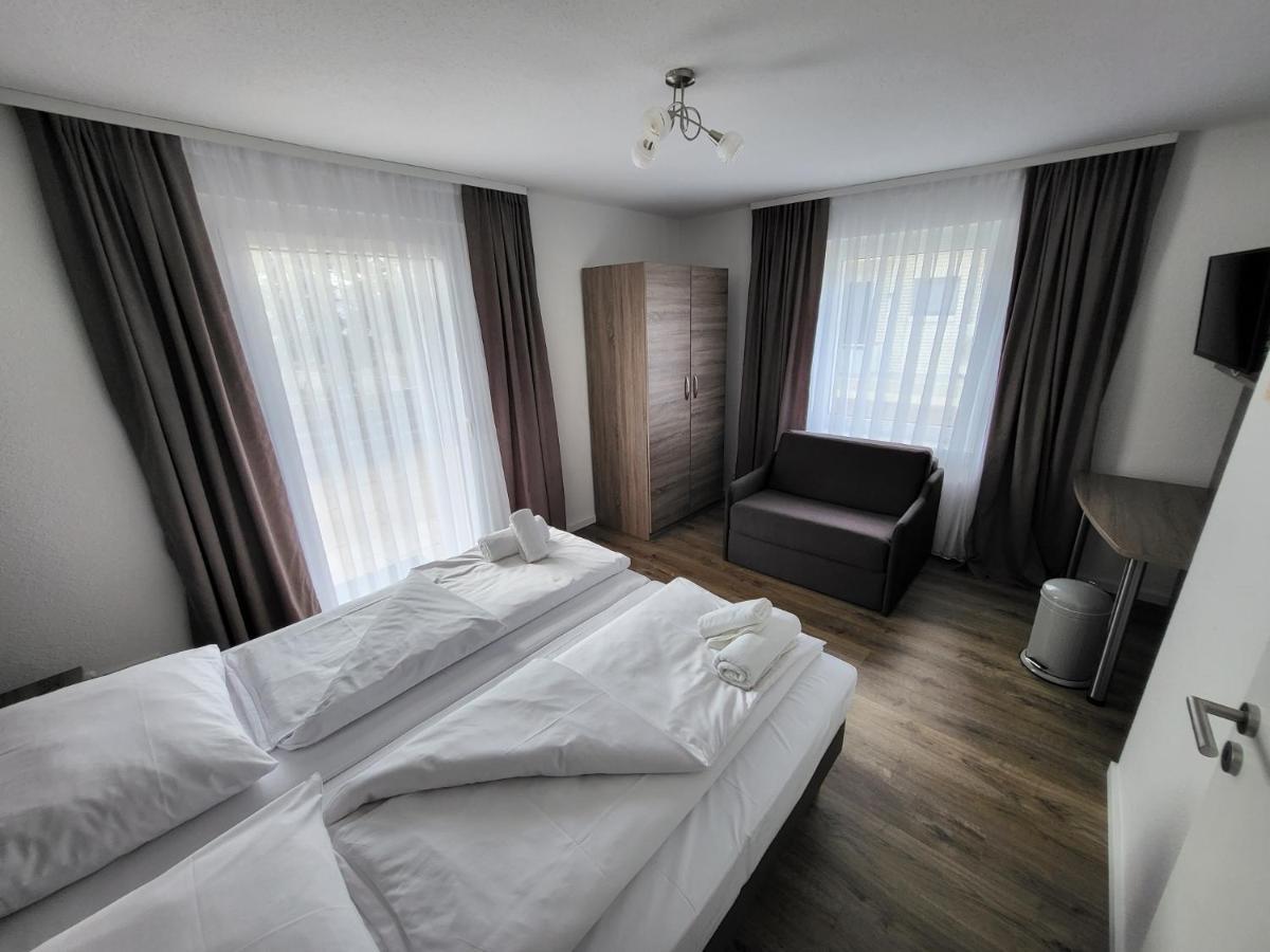 Hotel Dea Soltau Bagian luar foto